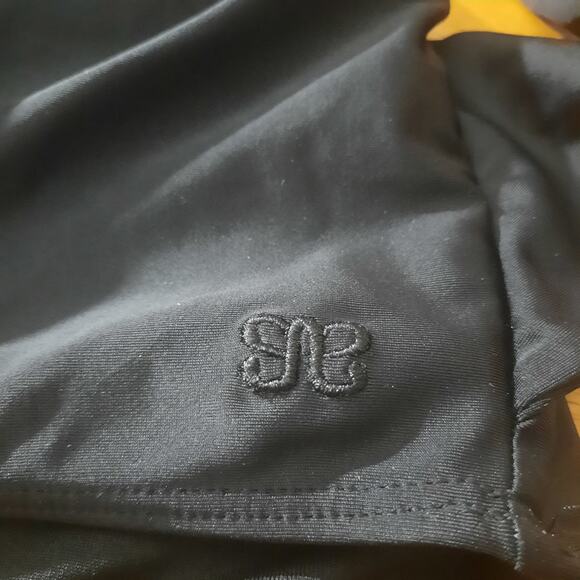 Albion Womens Black Slightly Padded Sports Bra Size Medium - Picture 3 of 5